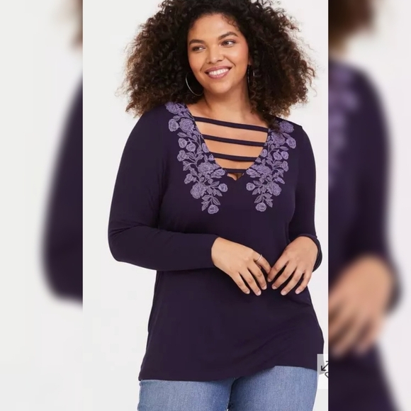 Super Soft Purple Floral Ladder Tunic - Picture 1 of 4